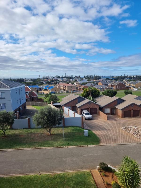 To Let 3 Bedroom Property for Rent in Hartenbos Central Western Cape